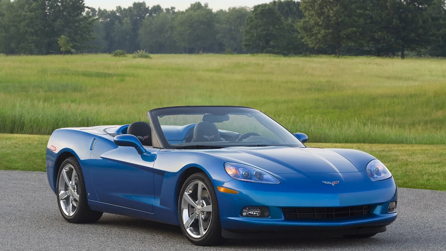 Click to Enlarge-Esc to Close Corvette Generations/C6/C6 2008 Blue convertible.webp